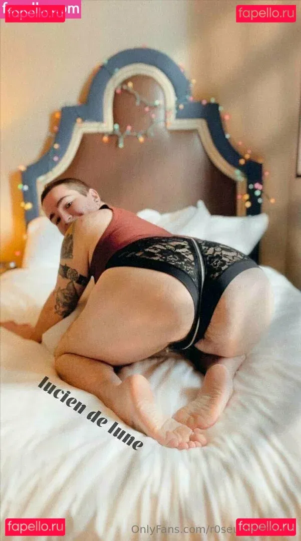 r0seuncensored Onlyfans Photo Gallery 