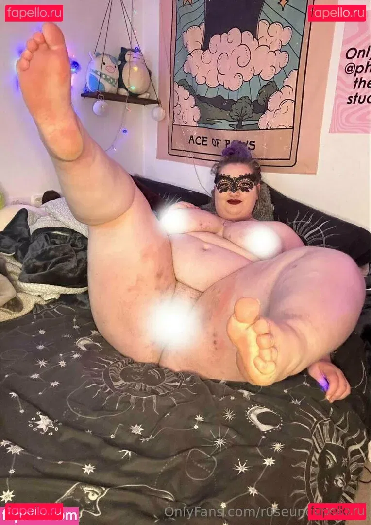 r0seuncensored Onlyfans Photo Gallery 