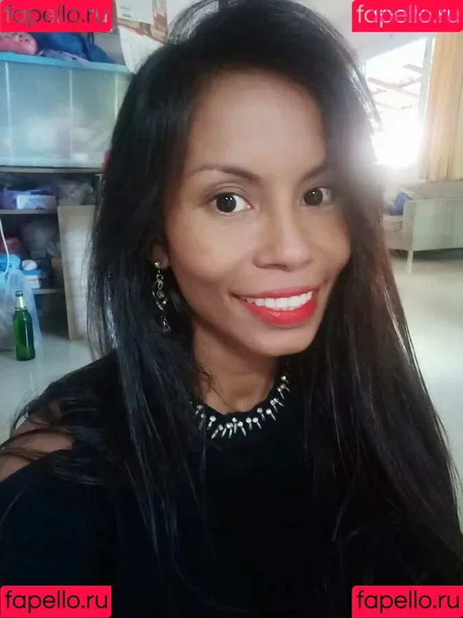 PaulaThai Onlyfans Photo Gallery 