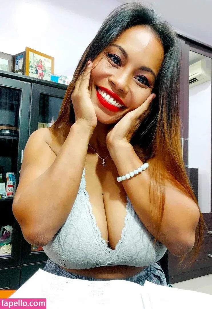 PaulaThai Onlyfans Photo Gallery 