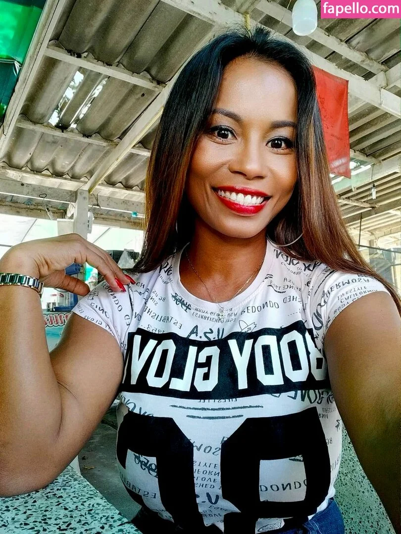 PaulaThai Onlyfans Photo Gallery 