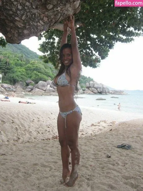 PaulaThai Onlyfans Photo Gallery 