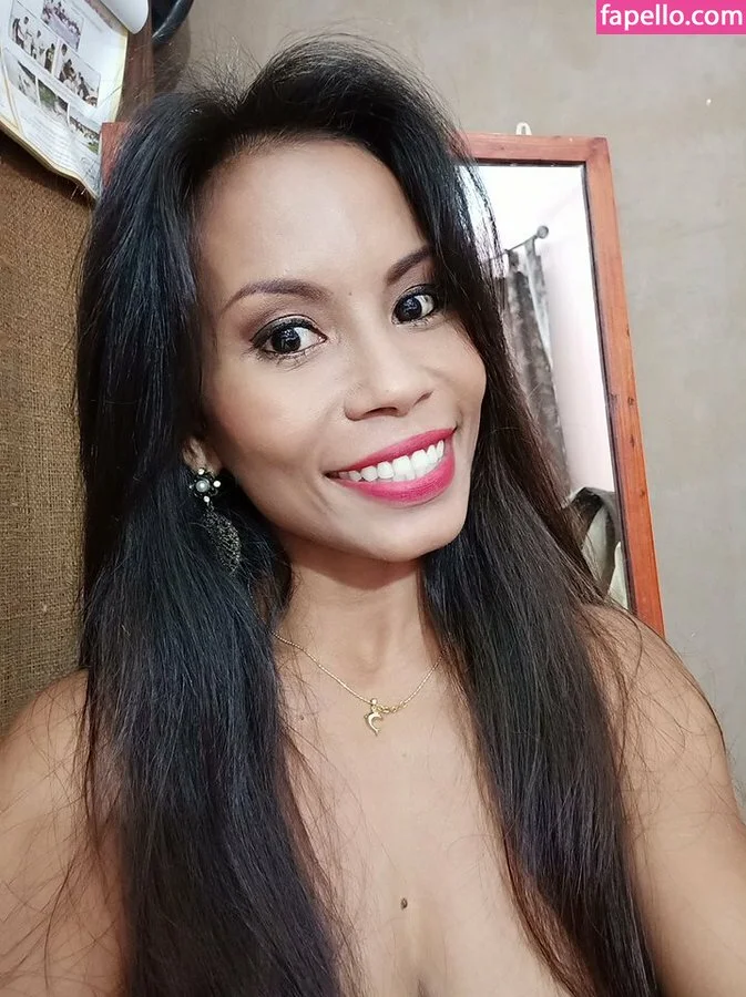 PaulaThai Onlyfans Photo Gallery 