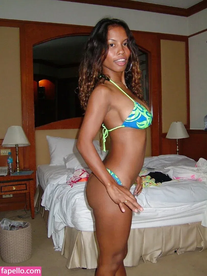 PaulaThai Onlyfans Photo Gallery 