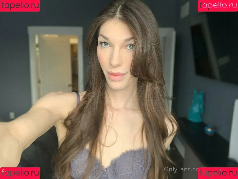 Ava Holt Onlyfans Photo Gallery 