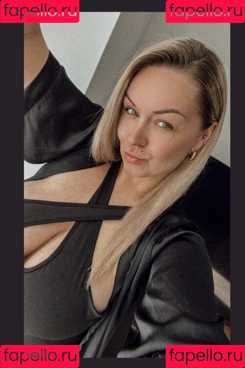 Anna Schmidt Onlyfans Photo Gallery 