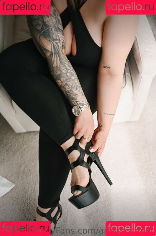 Anna Schmidt Onlyfans Photo Gallery 