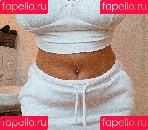 Anna Schmidt Onlyfans Photo Gallery 