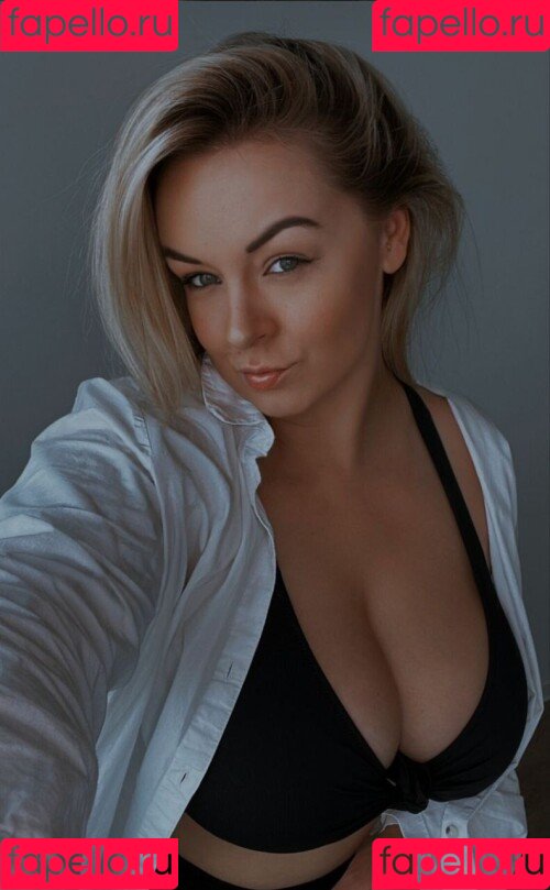 Anna Schmidt Onlyfans Photo Gallery 