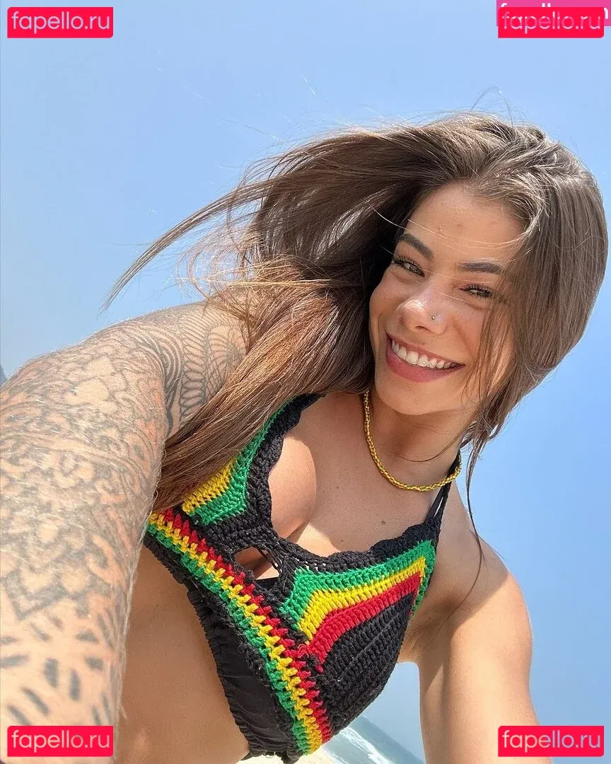 Thayna Lopes Onlyfans Photo Gallery 