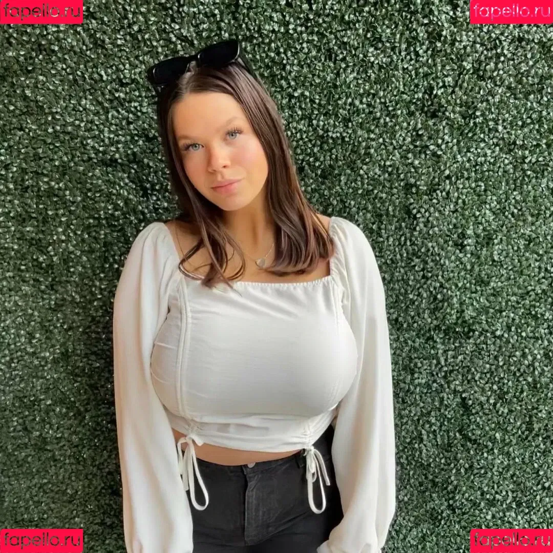 Rachel P Onlyfans Photo Gallery 