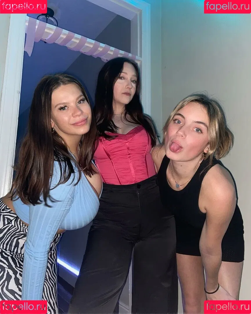 Rachel P Onlyfans Photo Gallery 
