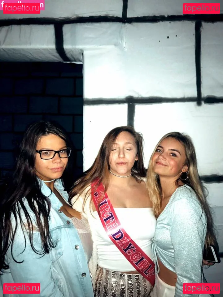 Rachel P Onlyfans Photo Gallery 