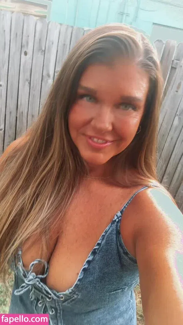 MsSweetTea Onlyfans Photo Gallery 