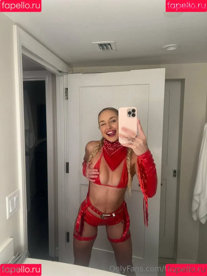 Taylor Gallo Onlyfans Photo Gallery 