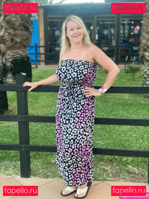 Mrs Hotwife Onlyfans Photo Gallery 