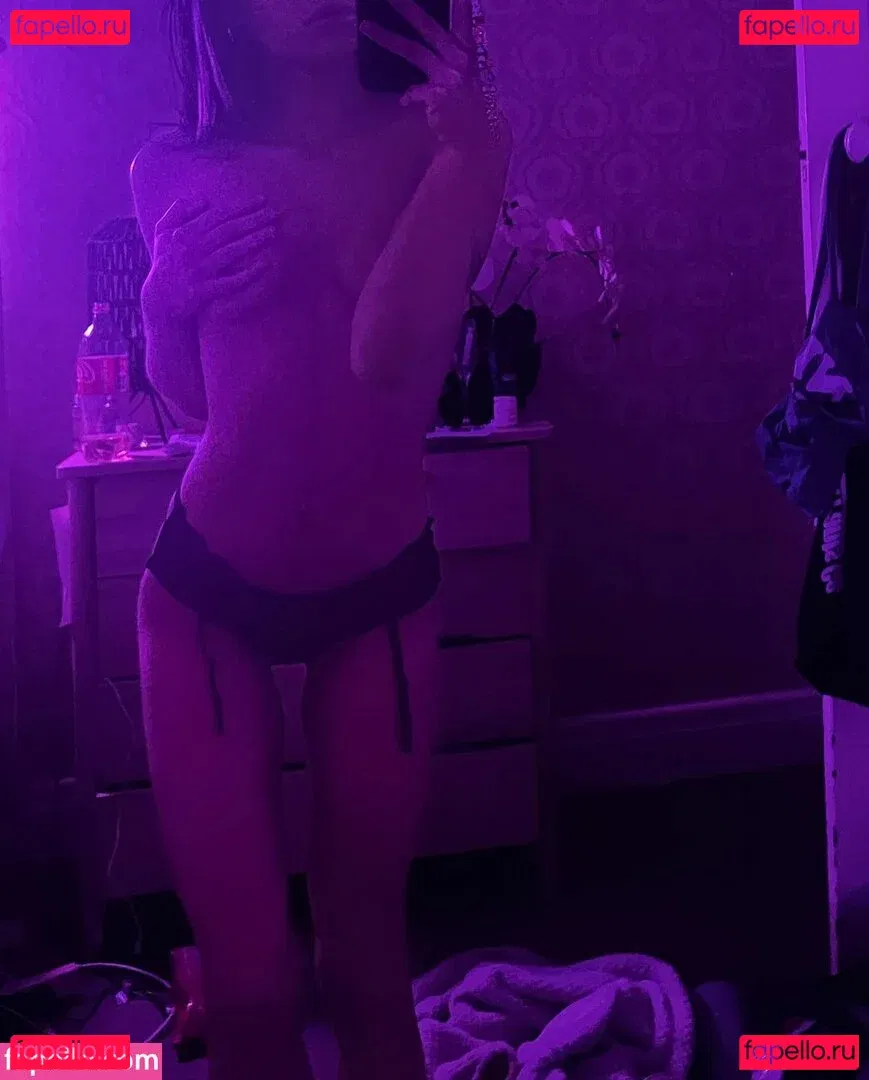 loochibabi Onlyfans Photo Gallery 