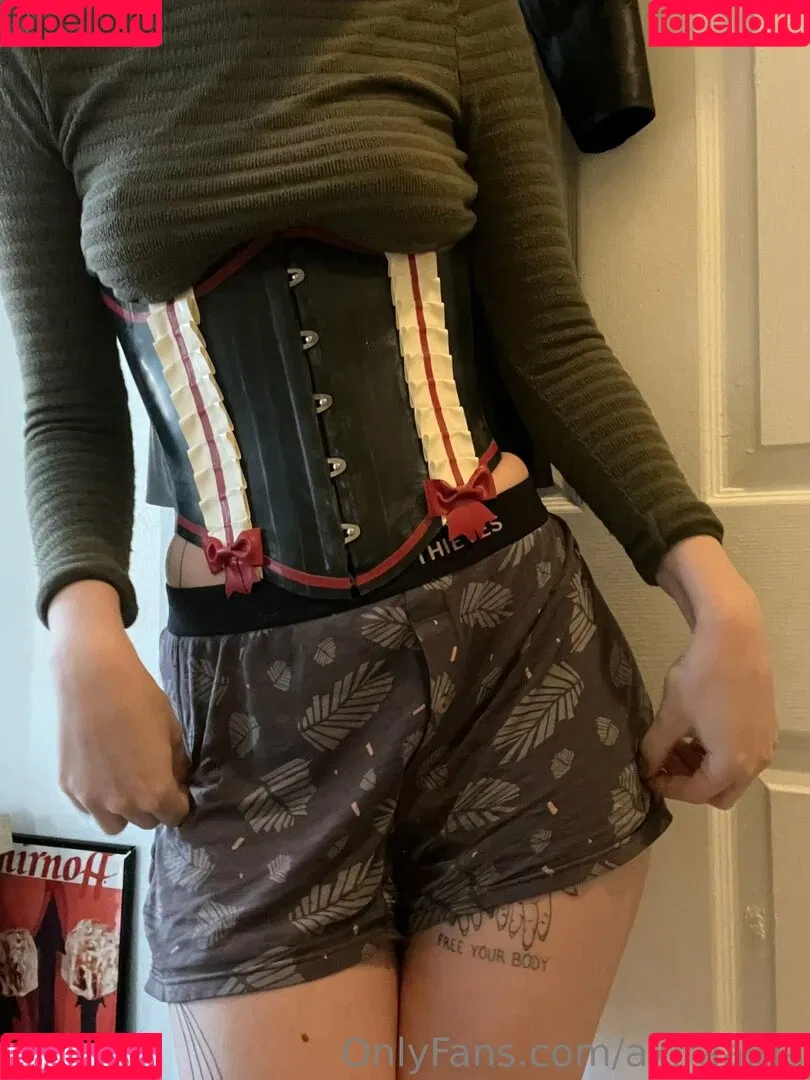akiraalita Onlyfans Photo Gallery 