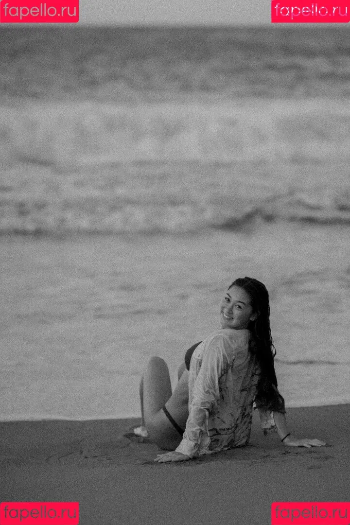 Elise Yukimura Onlyfans Photo Gallery 