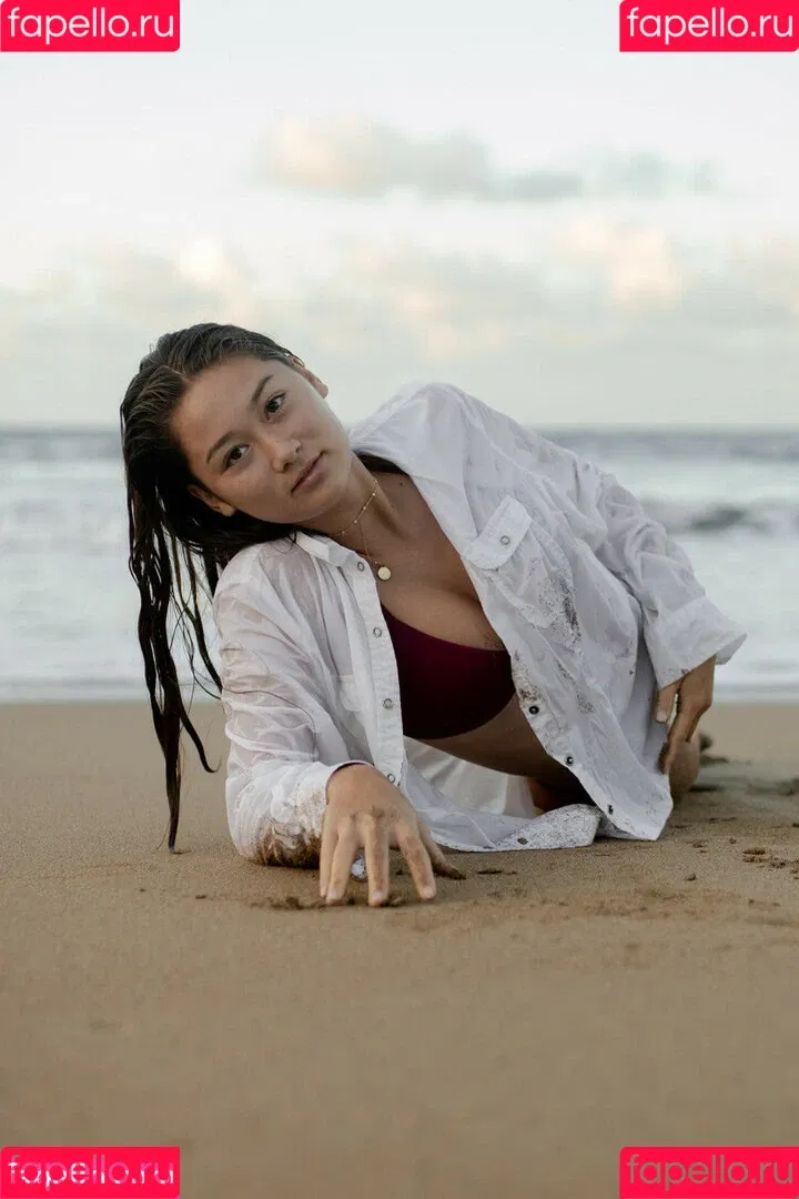 Elise Yukimura Onlyfans Photo Gallery 