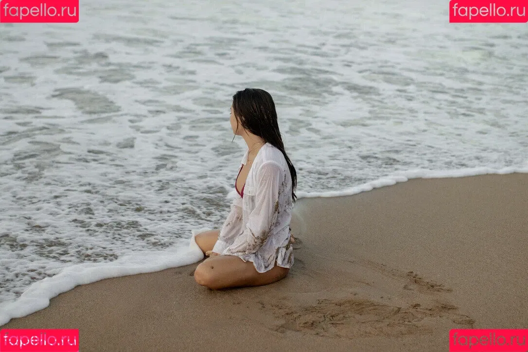 Elise Yukimura Onlyfans Photo Gallery 