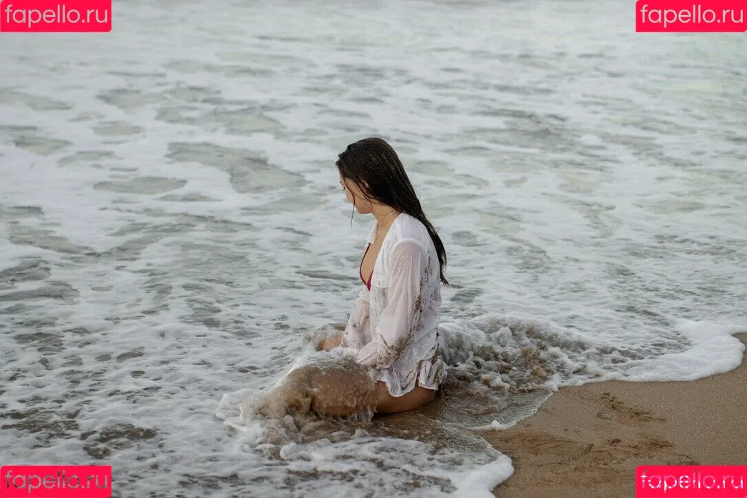 Elise Yukimura Onlyfans Photo Gallery 
