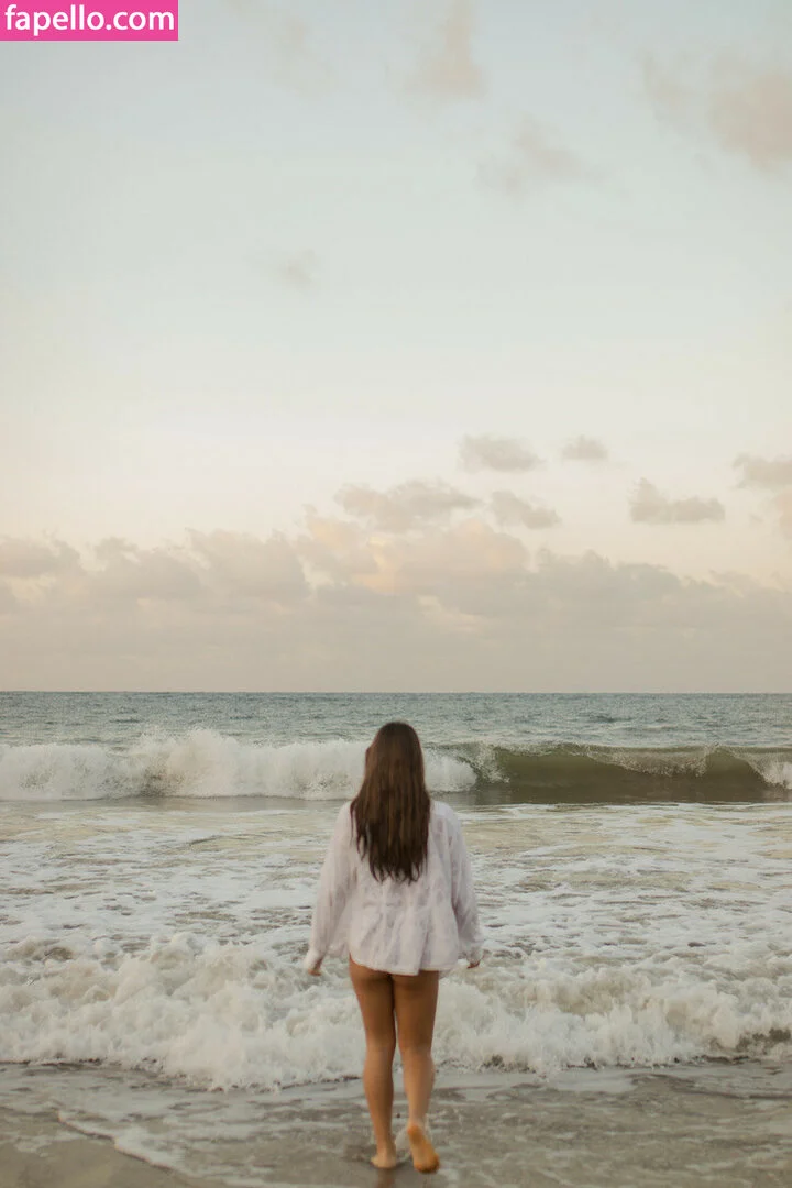 Elise Yukimura Onlyfans Photo Gallery 