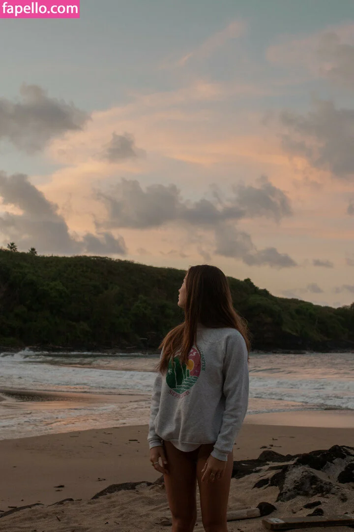 Elise Yukimura Onlyfans Photo Gallery 