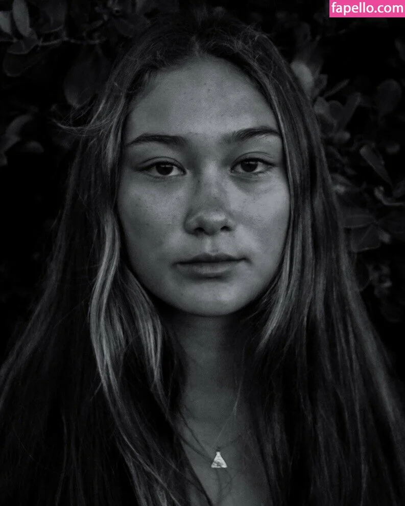 Elise Yukimura Onlyfans Photo Gallery 