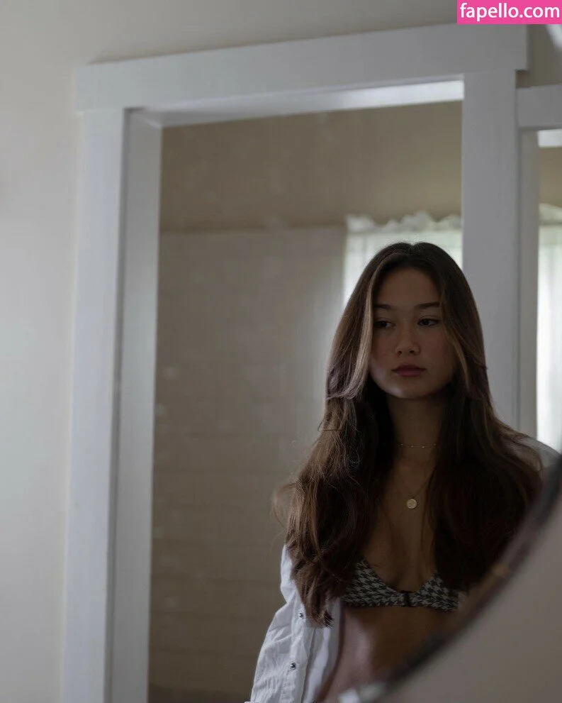 Elise Yukimura Onlyfans Photo Gallery 