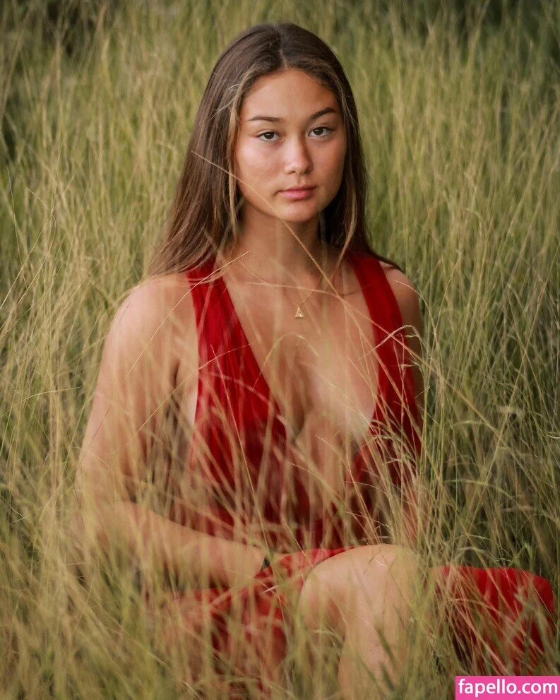 Elise Yukimura Onlyfans Photo Gallery 