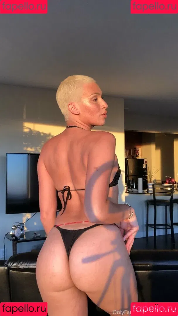 ivonamarie Onlyfans Photo Gallery 