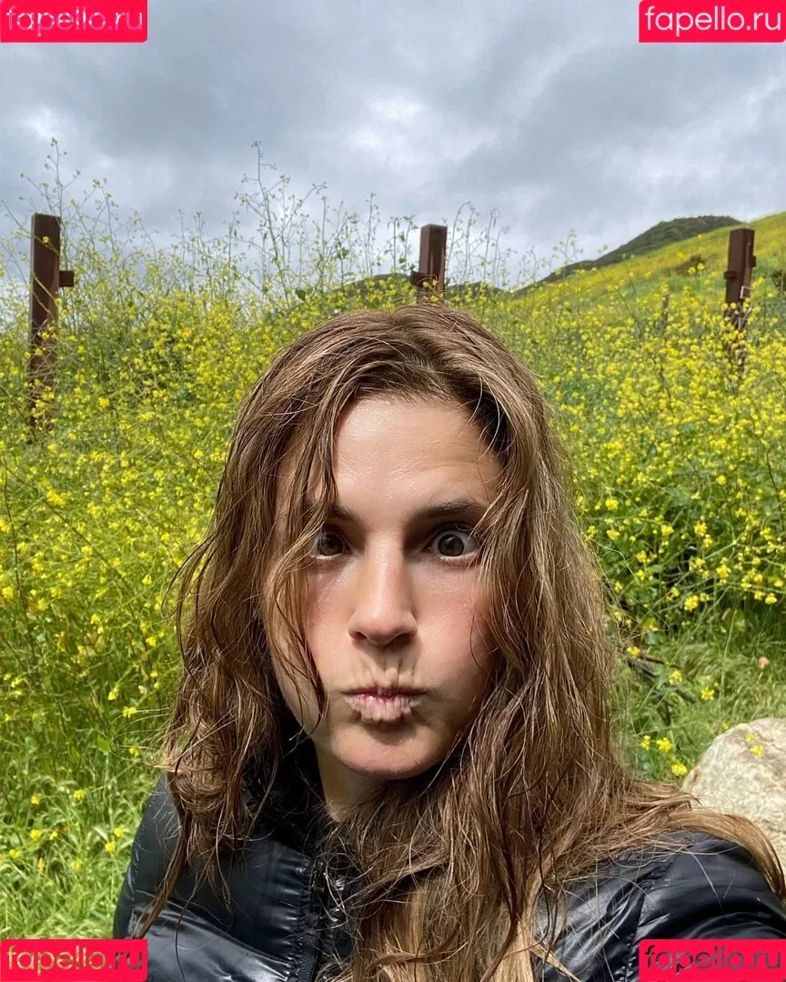 Stana Katic Onlyfans Photo Gallery 