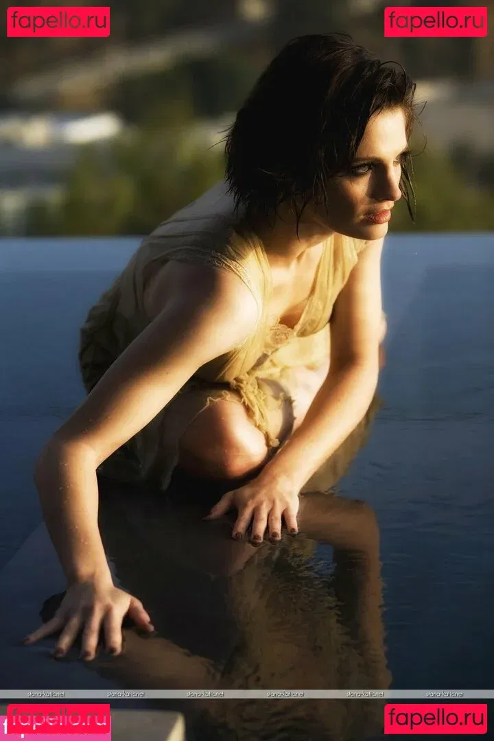 Stana Katic Onlyfans Photo Gallery 