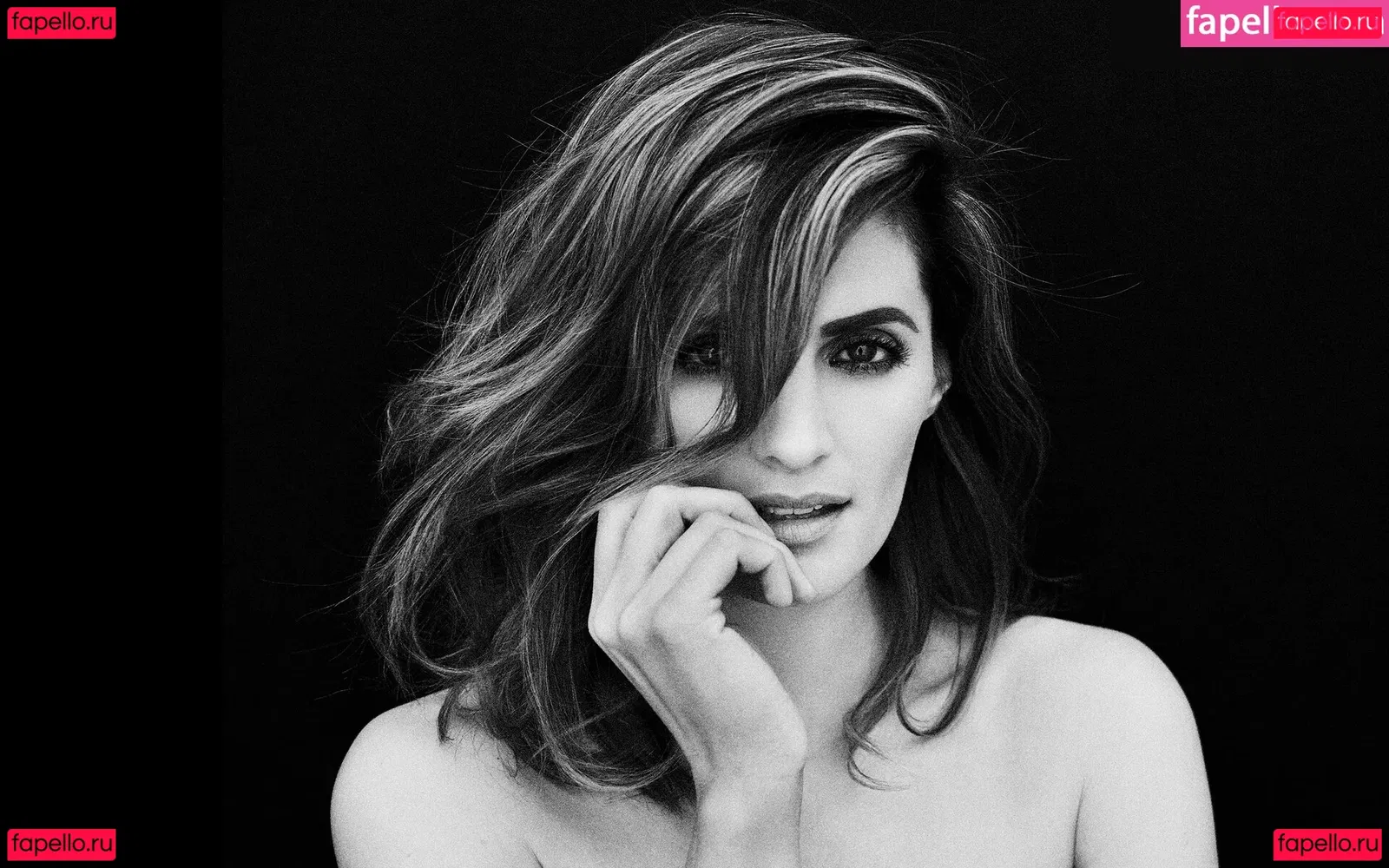 Stana Katic Onlyfans Photo Gallery 