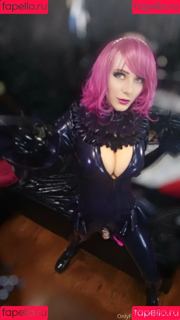 latexirime Onlyfans Photo Gallery 