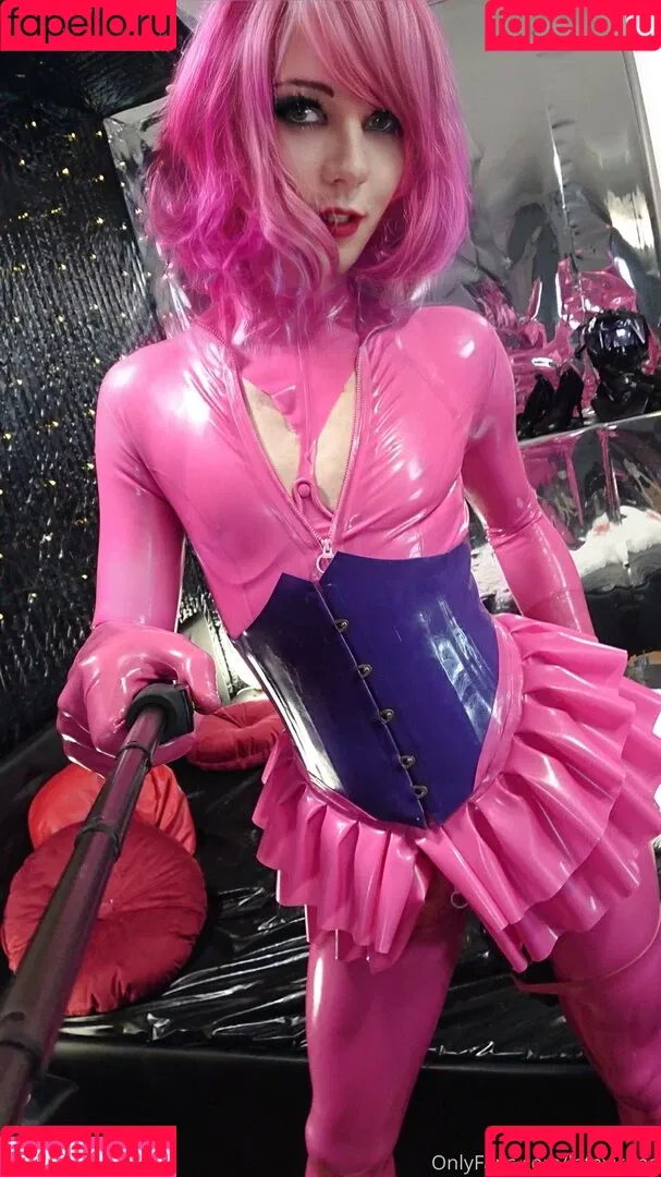 latexirime Onlyfans Photo Gallery 