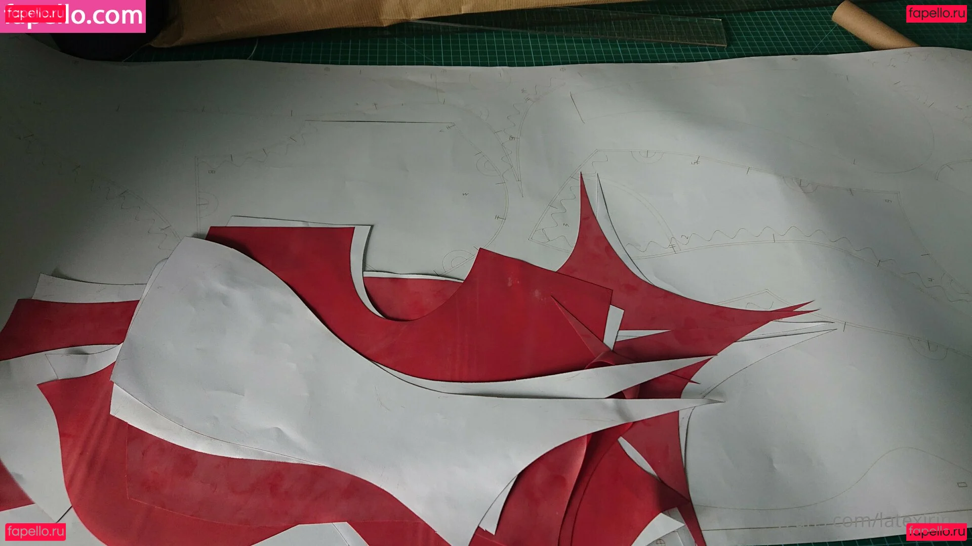 latexirime Onlyfans Photo Gallery 