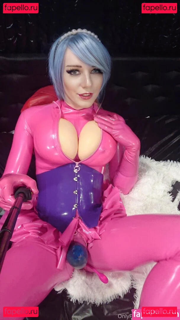 latexirime Onlyfans Photo Gallery 