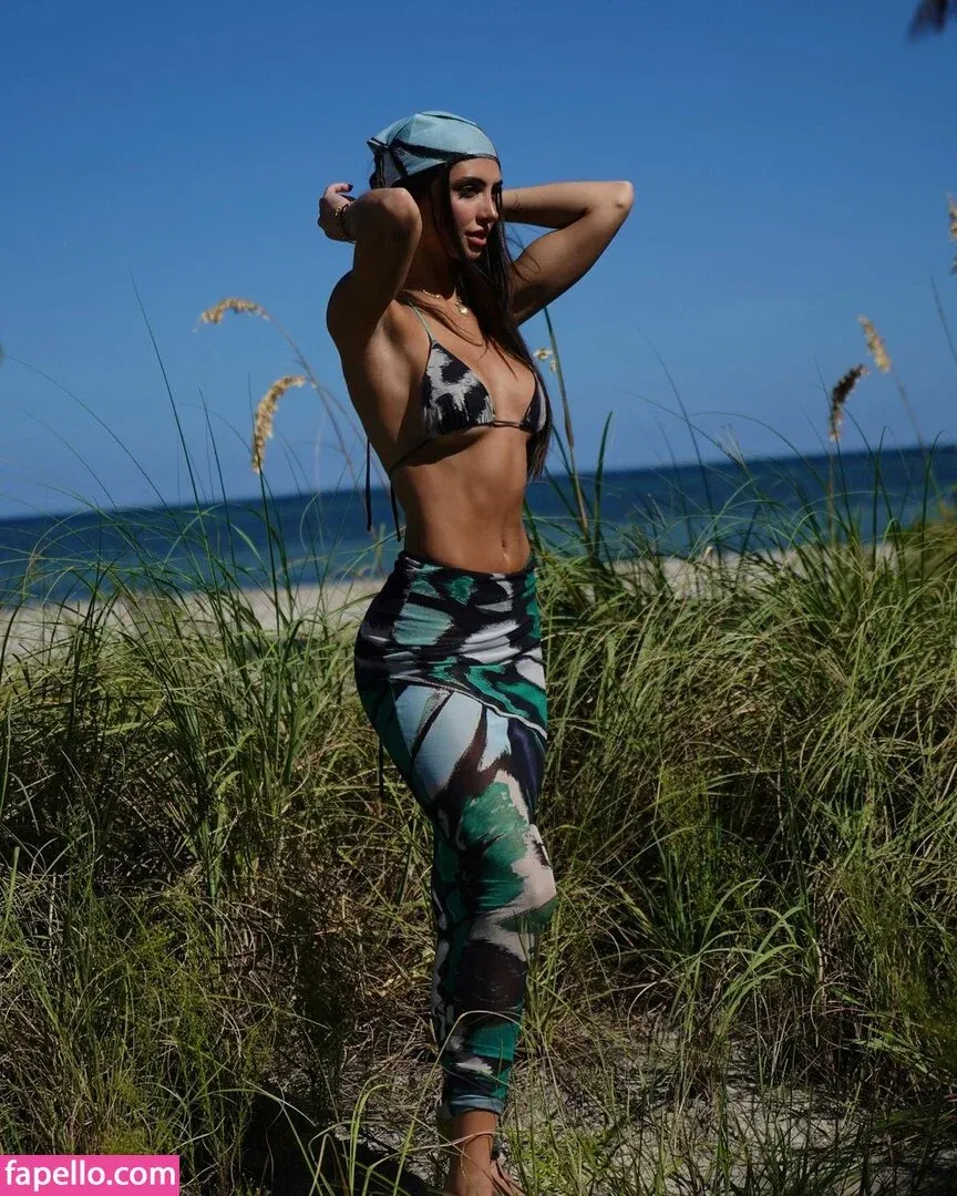 Maxima Sahar Onlyfans Photo Gallery 