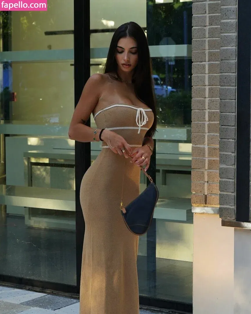 Maxima Sahar Onlyfans Photo Gallery 