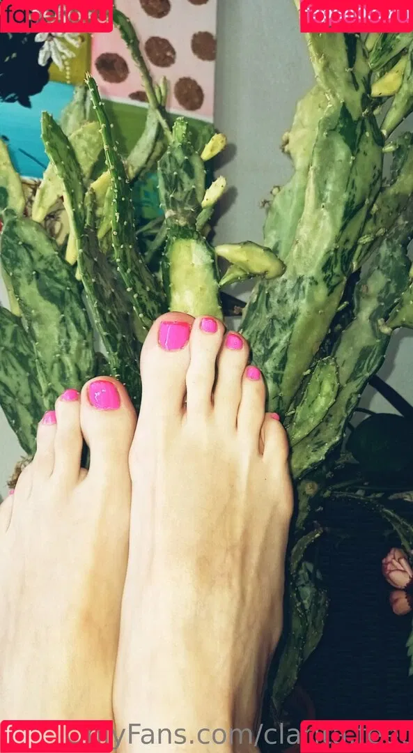 clarita.feet Onlyfans Photo Gallery 