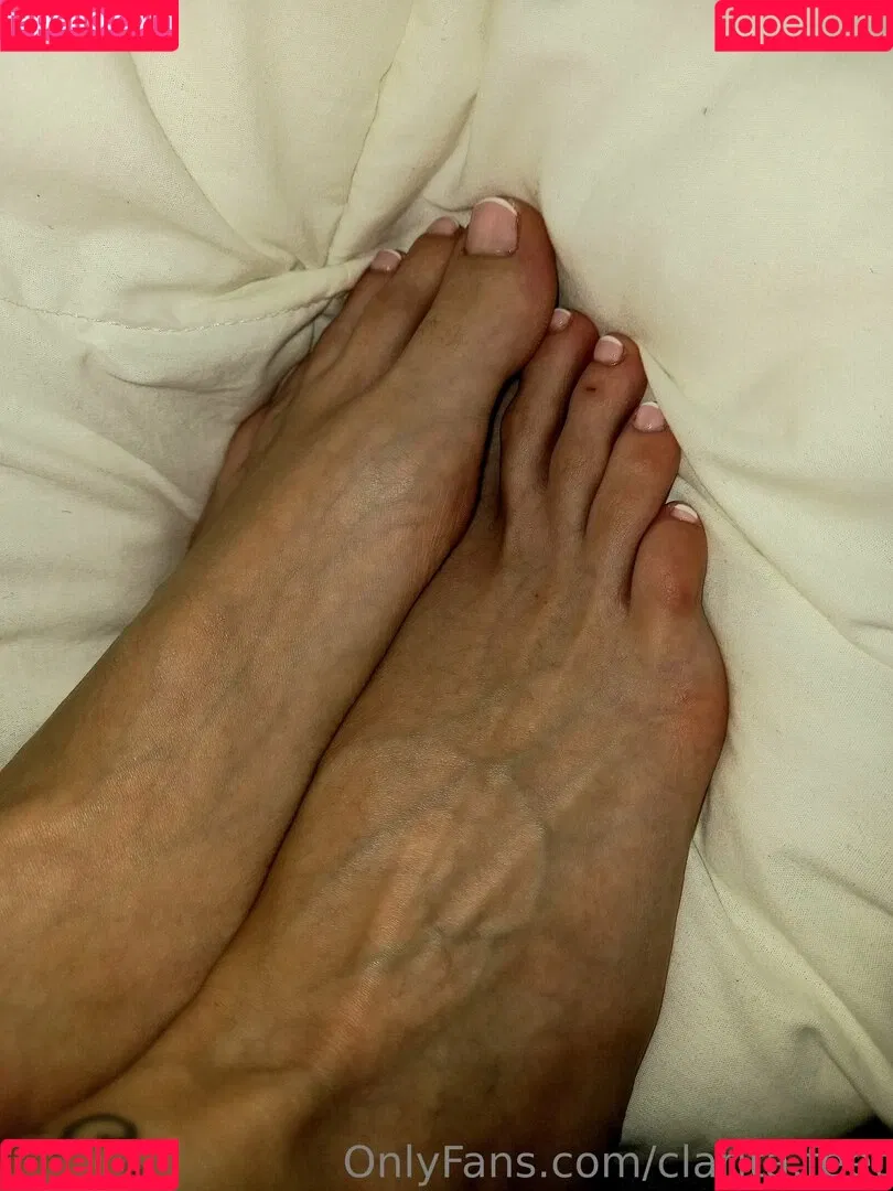 clarita.feet Onlyfans Photo Gallery 