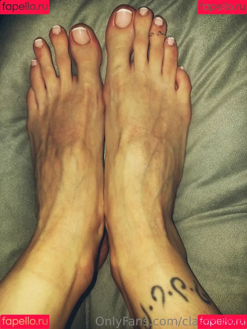clarita.feet Onlyfans Photo Gallery 
