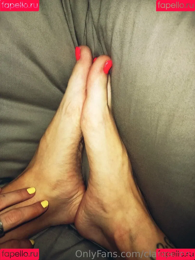 clarita.feet Onlyfans Photo Gallery 