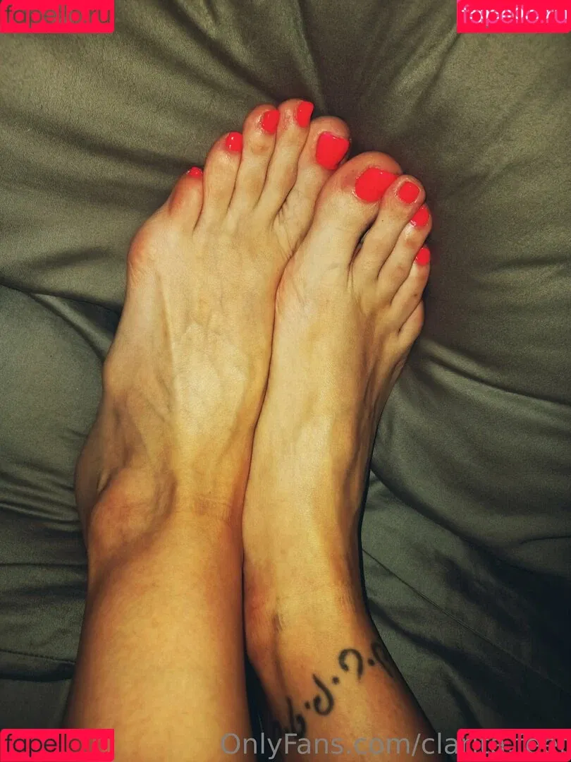 clarita.feet Onlyfans Photo Gallery 