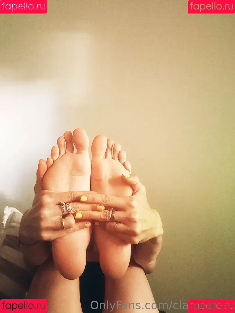 clarita.feet Onlyfans Photo Gallery 