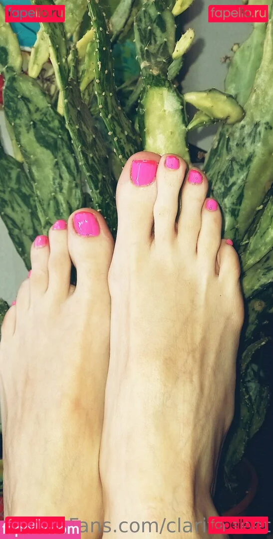 clarita.feet Onlyfans Photo Gallery 