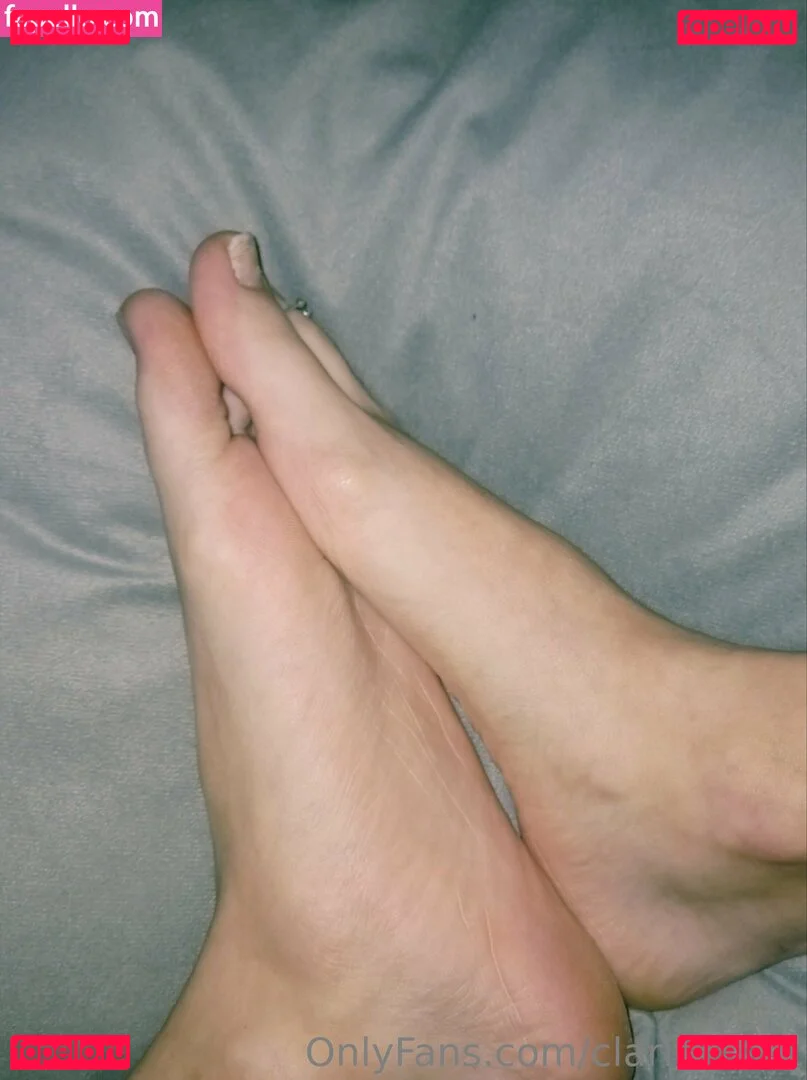 clarita.feet Onlyfans Photo Gallery 