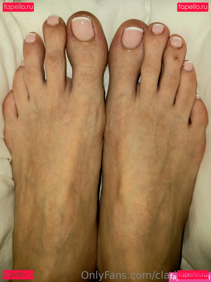 clarita.feet Onlyfans Photo Gallery 